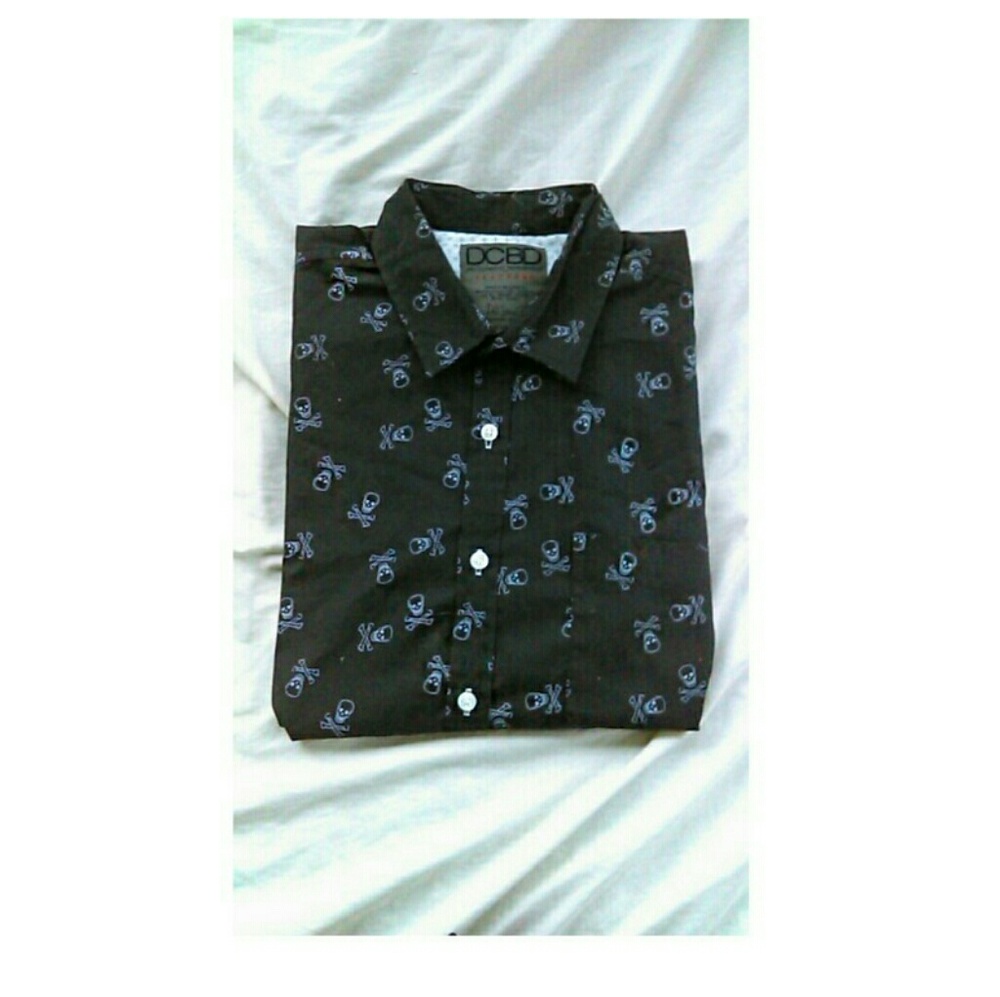 (DCBD) Button up.